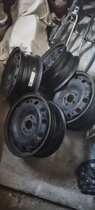 Продавам железни джанти 5×100 15 цола