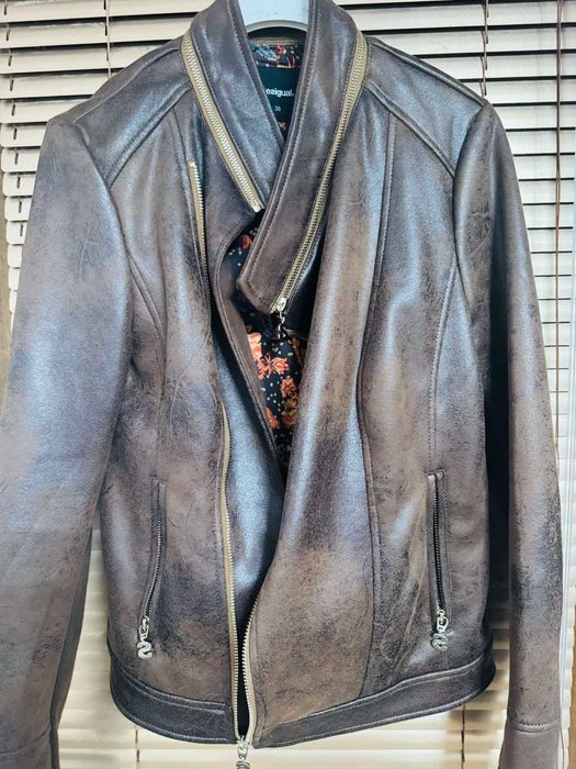 Тъмно кафяво яке Desigual 38 размер(М)