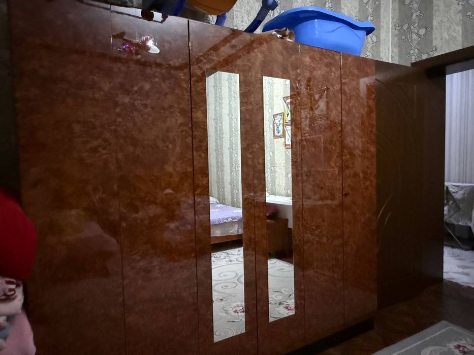Срочно продается мебель спальня в хорошем состоянии