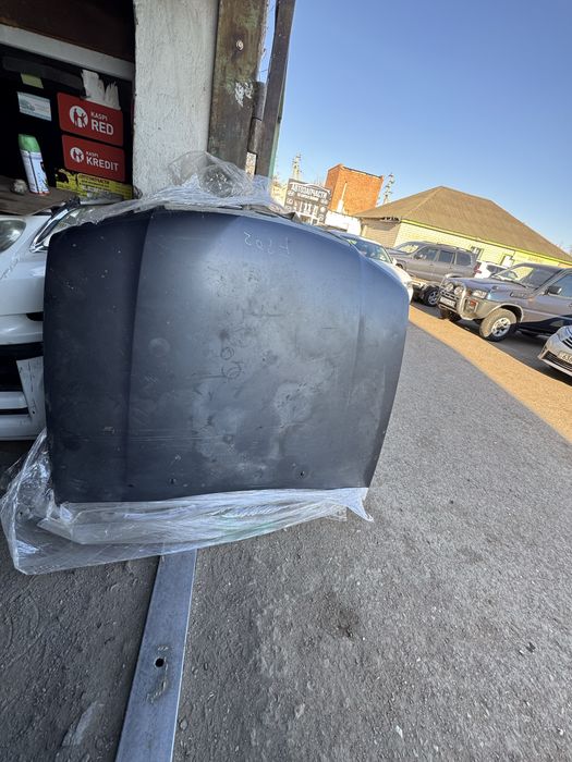 Капот на Nissan Maxima/ Cefiro A32