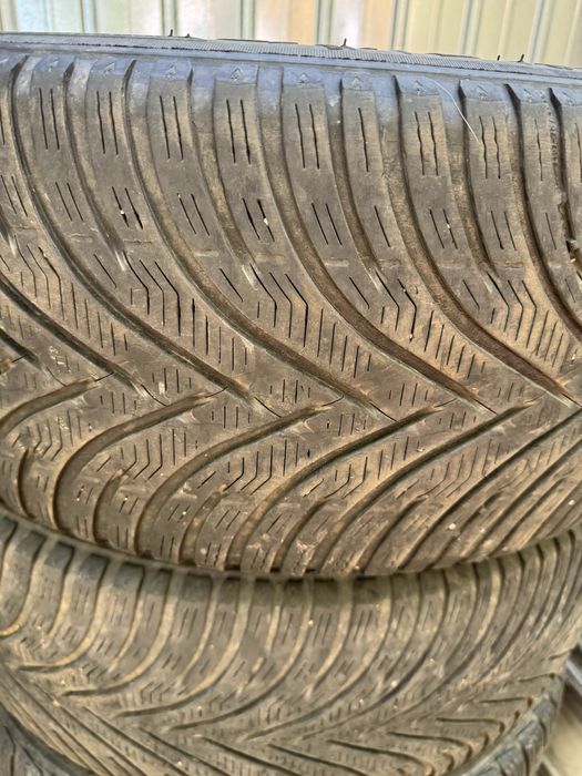 Vand cauciucuri 245/45 R18