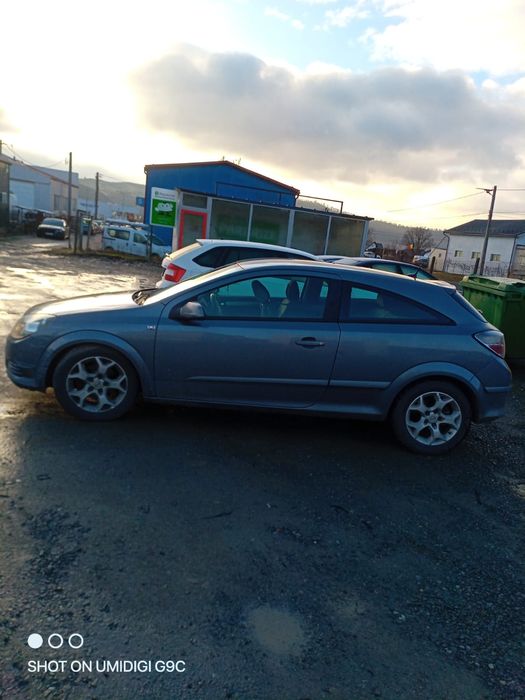 Opel Astra din 2005