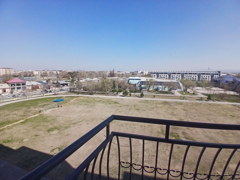 Срочно сотилади квартира