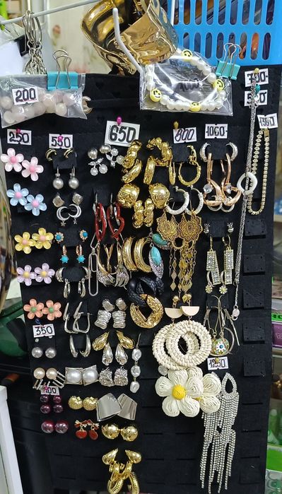 Сережки разнообразные