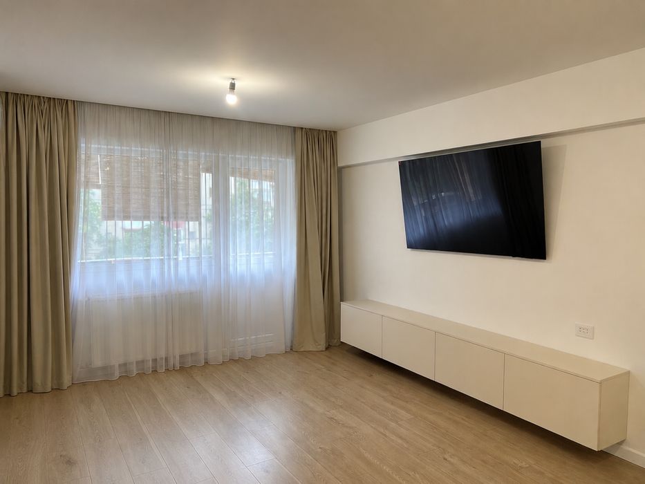 Apartament 3 camere LUX | Complet renovat în 2026 | Etaj 1 | Bd. Republicii. Ploiesti | 82,33 mp