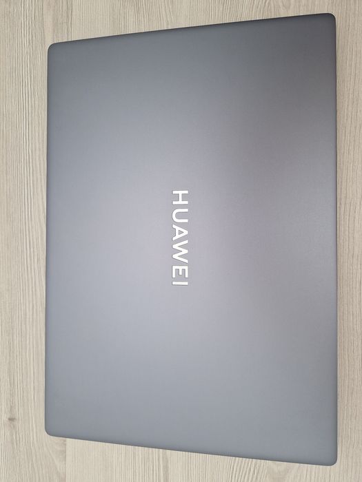 Laptop Huawei MateBook D16 - i5-12450H / 16 GB

RAM / 512 GB SSD
