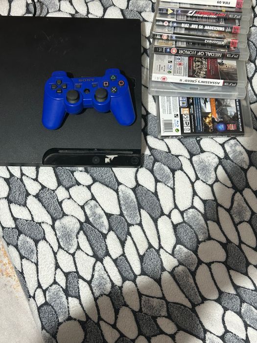 Плейстейшън 3 + 12 игри и контролер