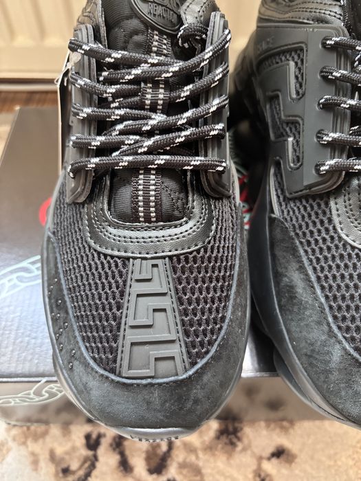 Versace Chain Reaction Black, marimea 42 si 44, ideali pentru ocazii speciale