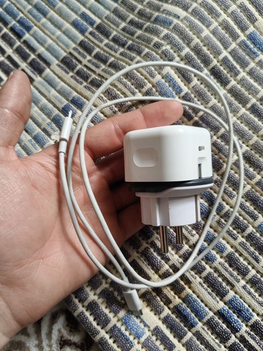 Айфон зарятчик оргинал