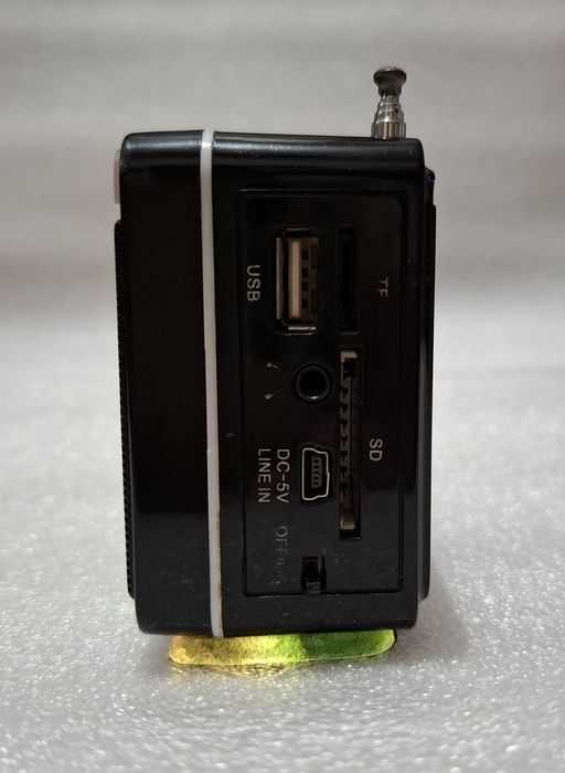 Mini boxă portabilă cu radio FM, WSTER WS-918