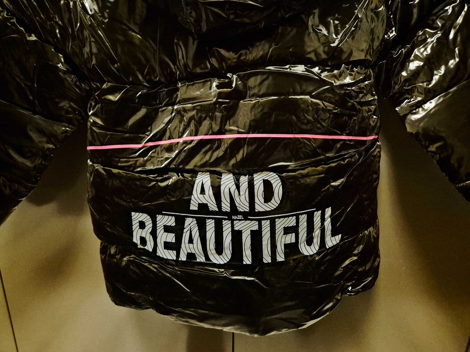 Яке за момиче с мокър ефект