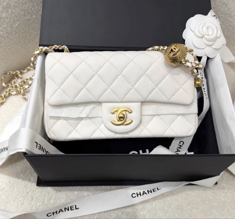 Geanta Chanel Pearl Crush single flap pe stoc