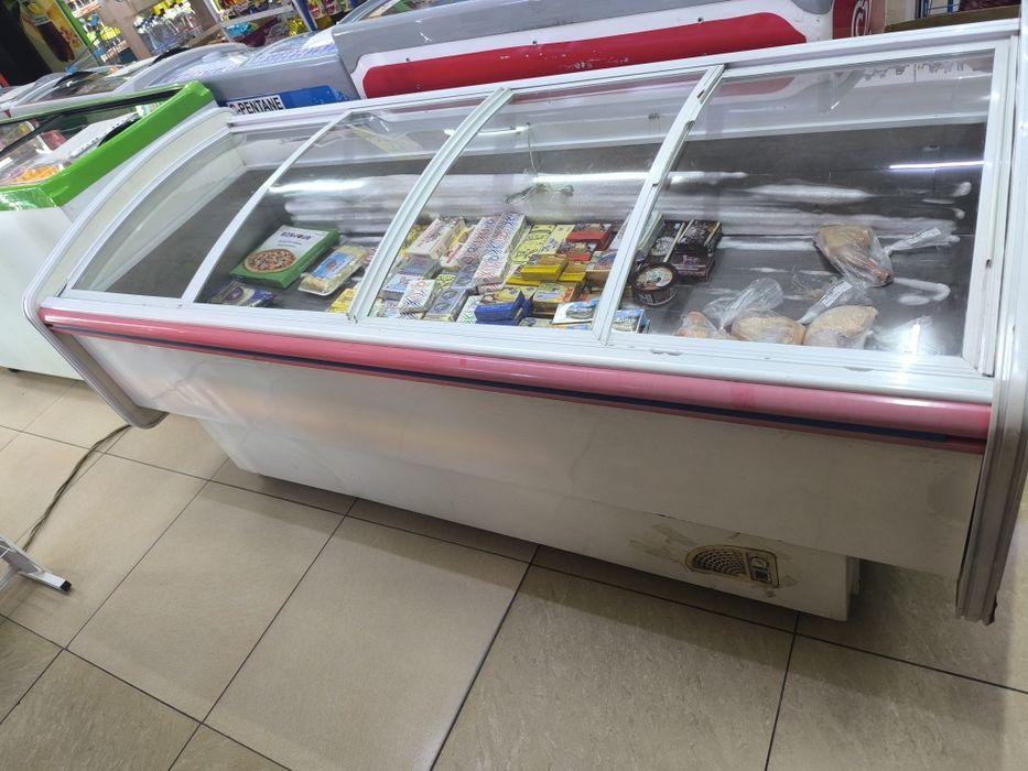 Морозильник для магазинов