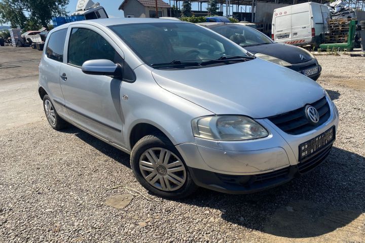 Dezmembrez Volkswagen VW Fox 2 [facelift] [2005 - 2009] Hatchback 3-u