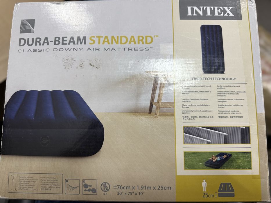 Надуваем матрак INTEX
