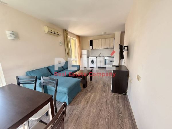 Продава се Двустаен апартамент в Свети Влас - 68 кв.м за 1545 €/кв.м - Снимка #2
