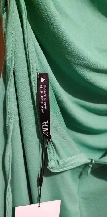 ZARA Rochie dama culoare verde Marime M  - PRET REDUS de la 40 Euro