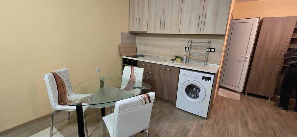 Дава се под наем Двустаен апартамент в Велико Търново, Варуша - 55 кв.м за 357 € - Снимка #1