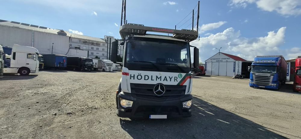 Transportor Mercedes Actros/Kassbohrer 8 pozitii