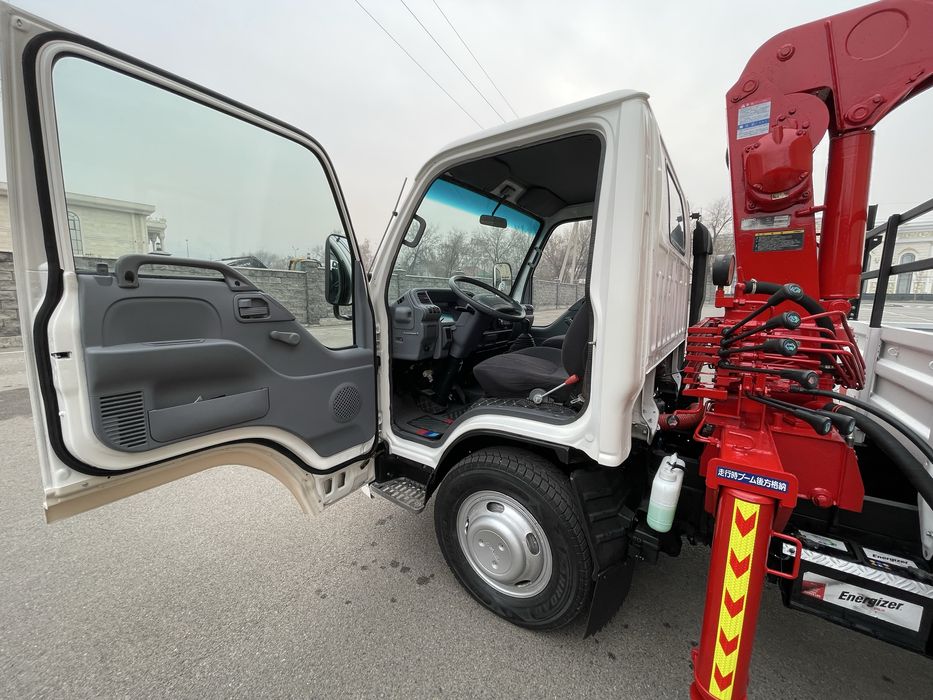 Isuzu манипулятор