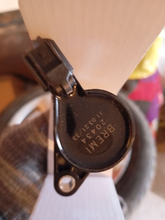 Продам запчасти Мазда Трибьют,Форд