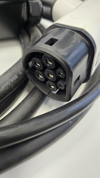 Зарядна станция 22kW/32A Type 2