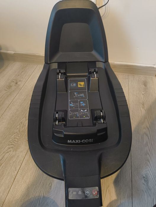 Продавам детско столче Maxi Cosi Pearl Pro2 2