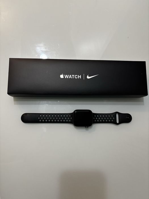Apple Watch Nike SE 44 mm