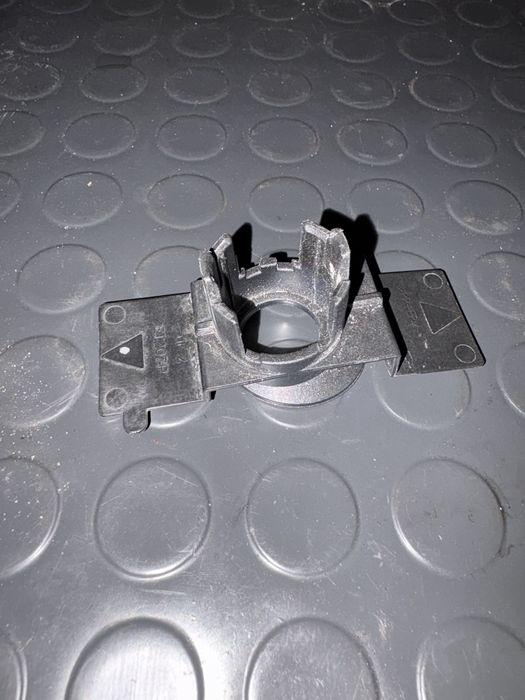 Nissan x trail rogue държач на парктроник оригинален нисан х трейл