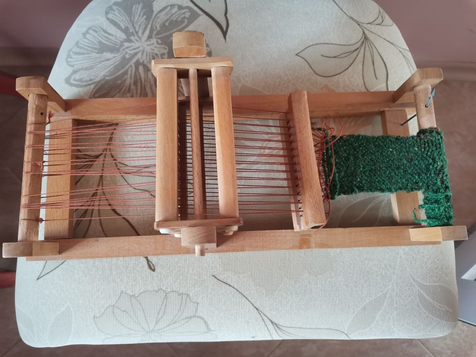 Детско дървено станче