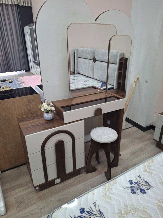 Spalni garnitur nalichida bor