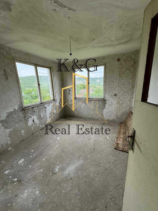 Продава се Къща в с. Дряновец, Област Разград - 120 кв.м за 340 €/кв.м - Снимка #1