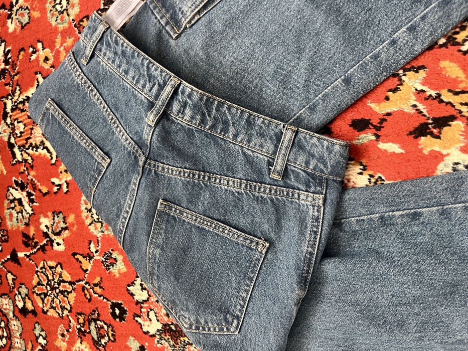 Продам женские джинсы