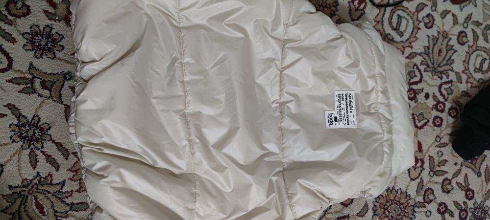 Продается жилетка от Bodo