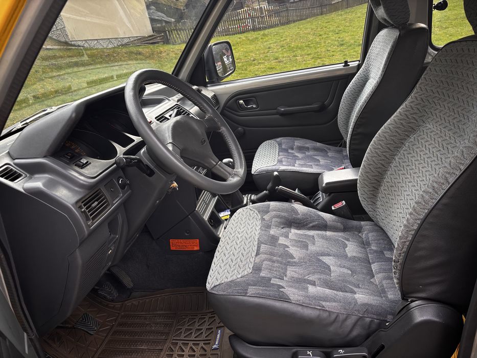 Mitsubishi Pajero MK2