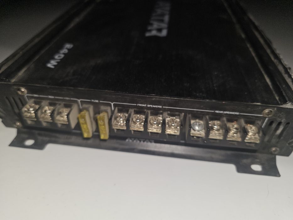 Усилитель avatar 240.4