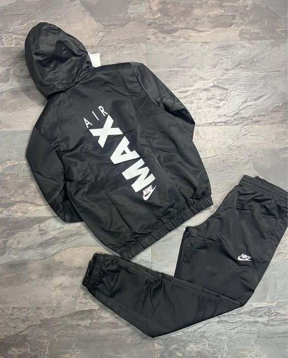 Мъжки спортни екипи Nike