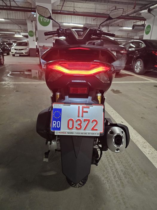 Scuter Honda Pcx 125 DX Nou 2026