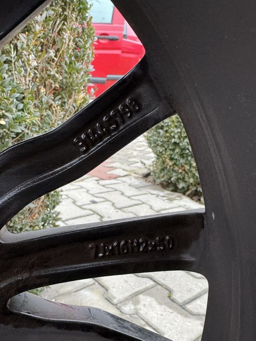 Vand jante volvo 205/55 R16 (5x108) cu caciucuri M+S bune!!