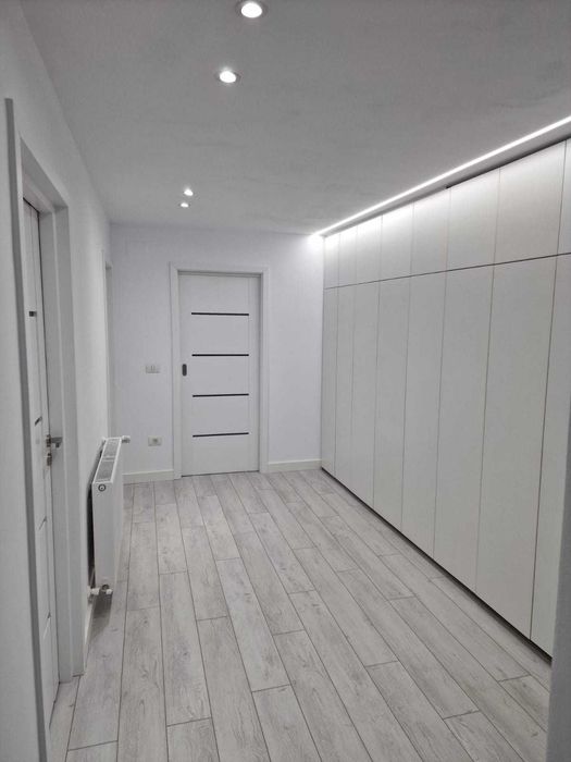 Apartament cu 4 camere