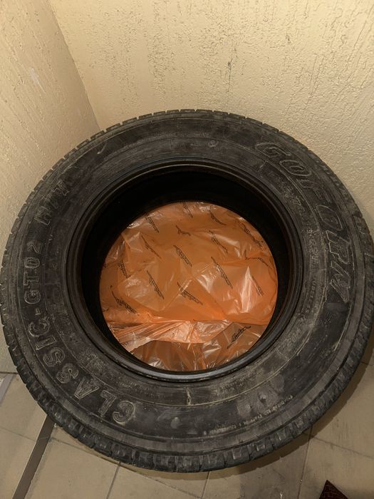 Продам шины 215/70/R16