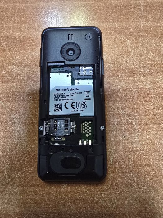 Telefon Nokia 208 model RM-948