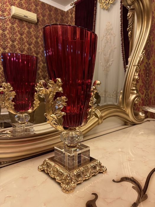 Читсая Италянская ваза 2 шт 2000