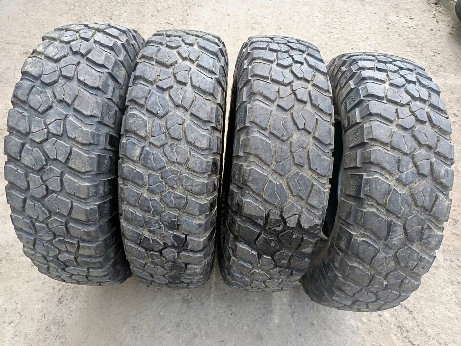 255/85/16 4броя BfGoodrich Mud-Terrain T/A.Гумите са в перфектно състо