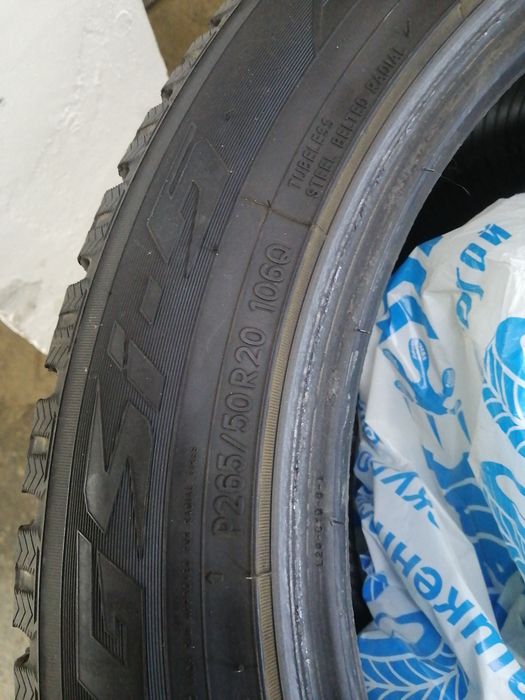 Шины зимние 265,50,20