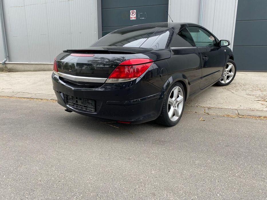OFERTA: Opel Astra H twin top 1.9 cdti 150 C.P.