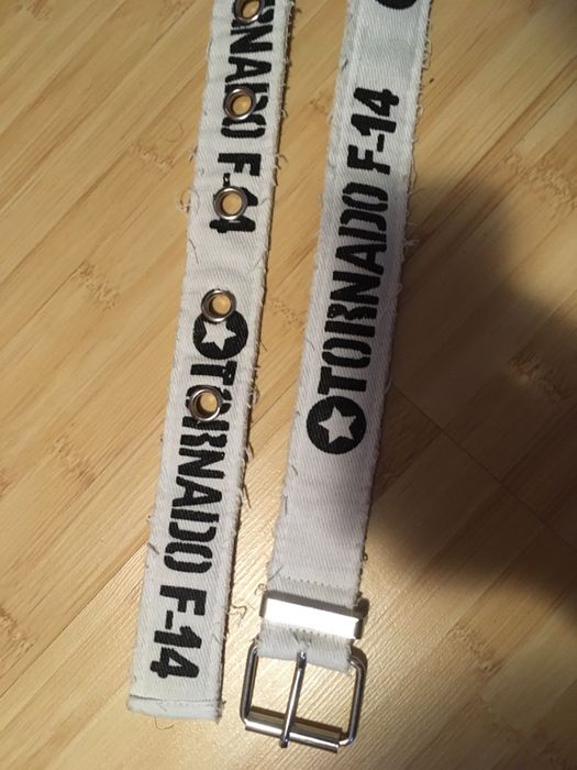 Curea alba din bumbac cu capse