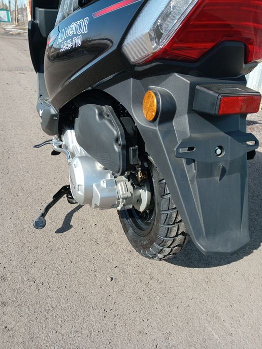 Продается новый скутер Almotor