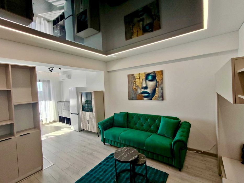 Propietar Inchiriez apartament 3 camere Nou Enegia Residence