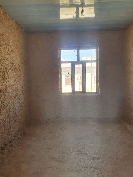 Srochna uy sotiladi (Navoiy)